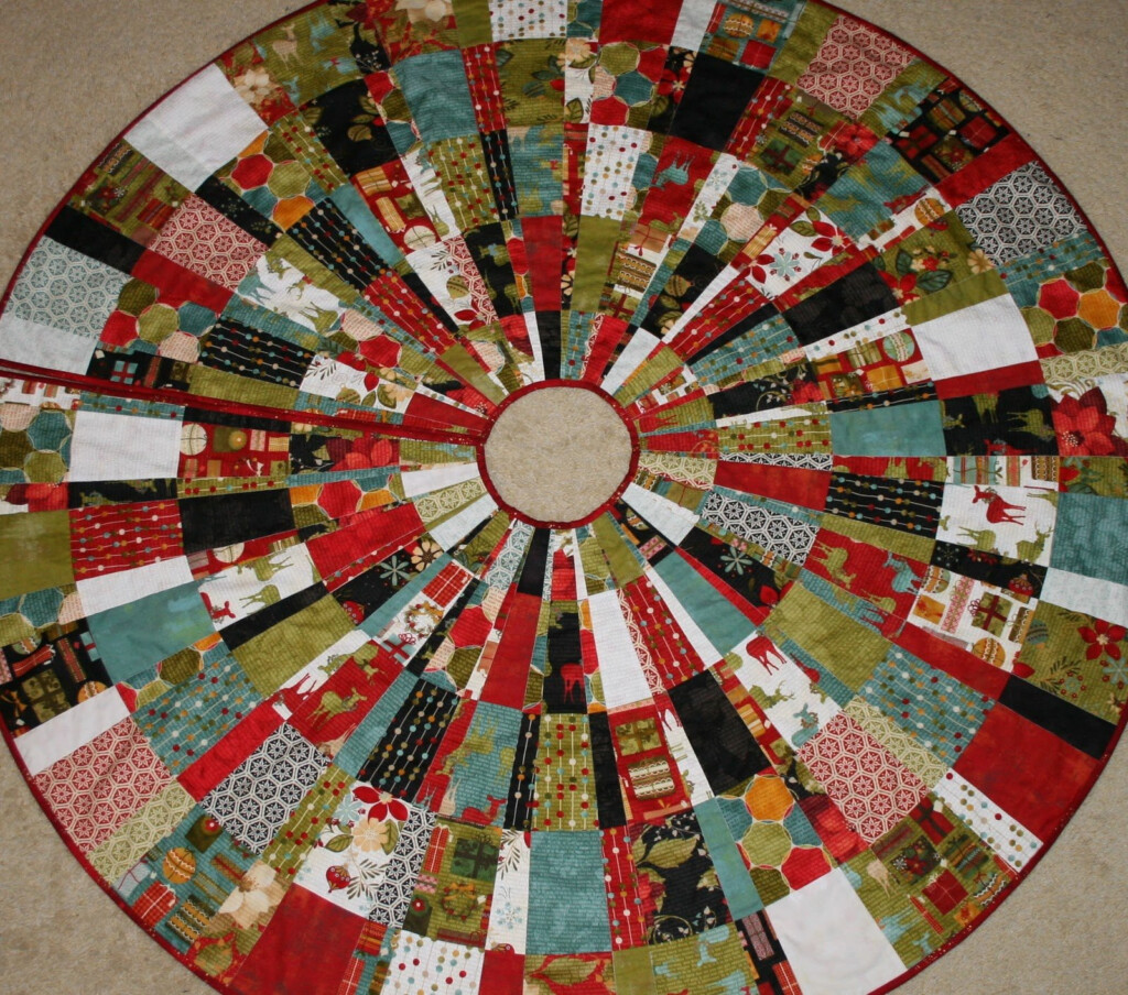 20 Free Quilted Christmas Tree Skirt Patterns Guide Patterns