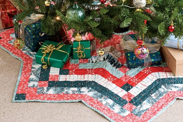 20 Free Quilted Christmas Tree Skirt Patterns Guide Patterns