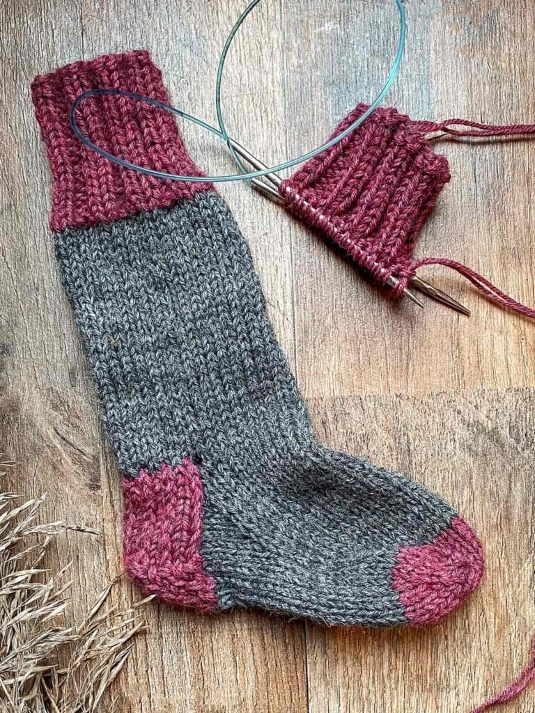 27 Free Easy Sock Knitting Patterns Great For Beginners Sarah Maker