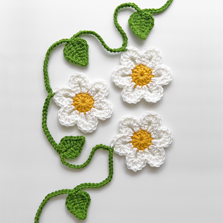Crochet Flower Garland Free Crochet Pattern Virkadia
