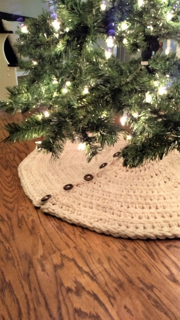 Farmhouse Christmas Tree Skirt Crochet Pattern Cozy Nooks Designs