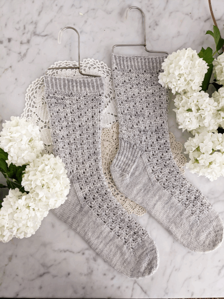 Free Sock Knitting Pattern Simple Dainty Texture A Bee In The 