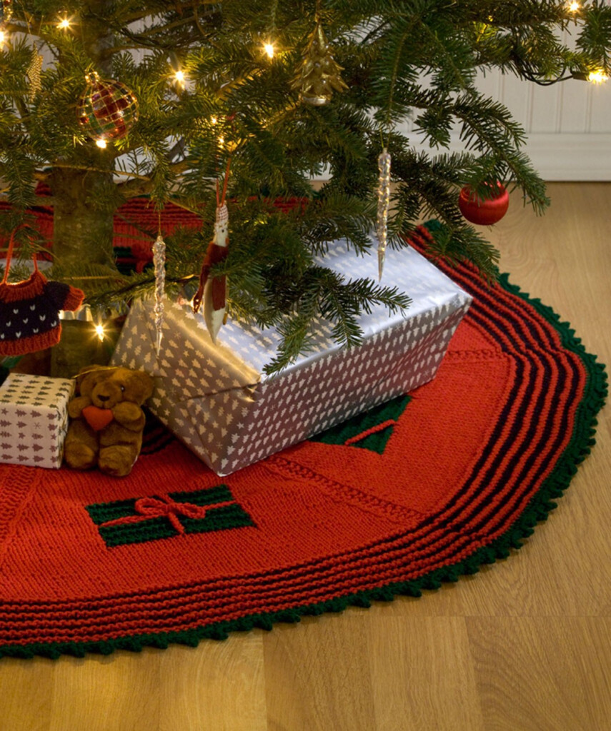 Knitted Christmas Tree Skirt Pattern A Knitting Blog