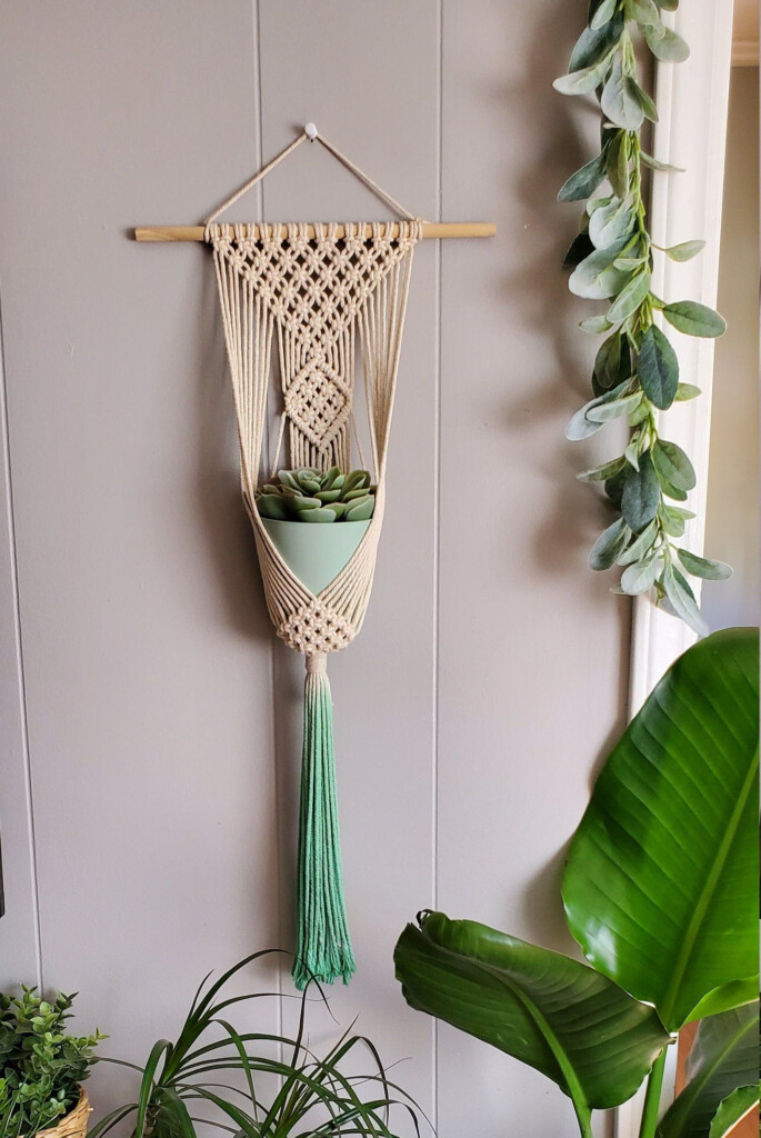 Macrame Wall Plant Hanger Pattern Free Learn How To Make A Macrame 