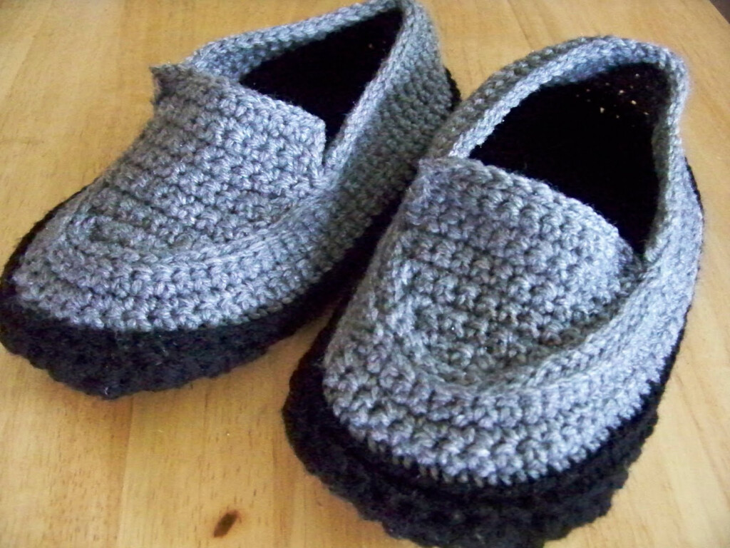 Simply HomeMade Crochet Mens Slipper Pattern