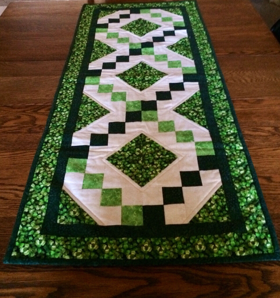 St Patrick 39 s Day Table Runner Pattern Free Web Patchwork Table Runners 