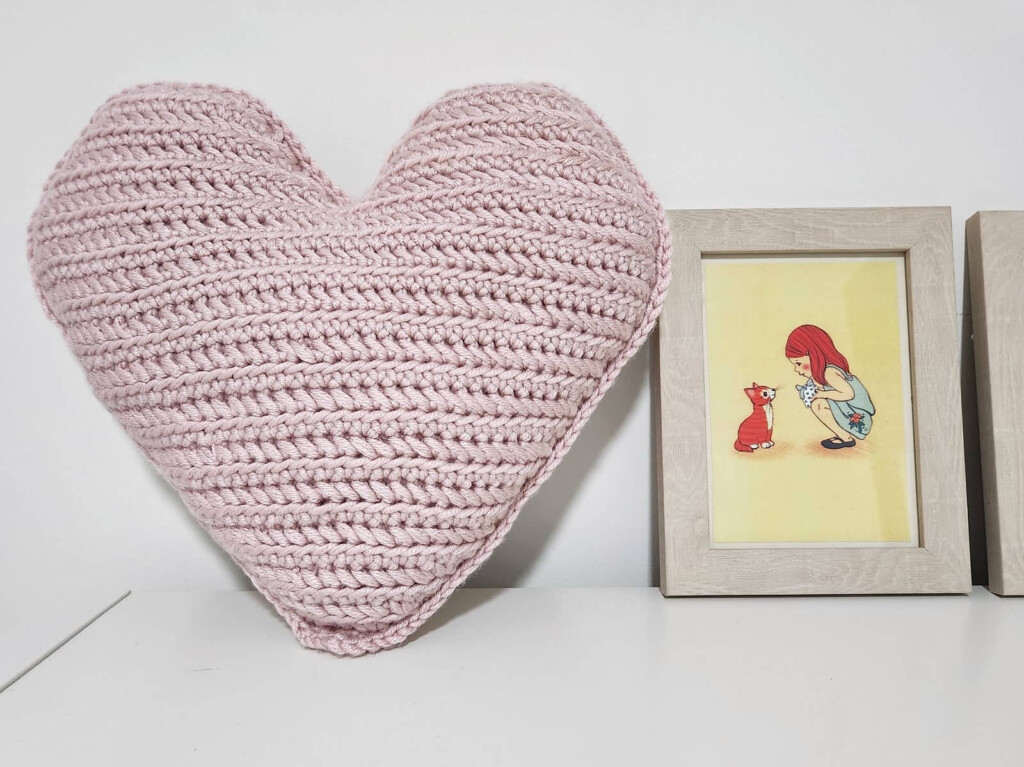 Textured Crochet Heart Pillow Pattern Free Made By Gootie