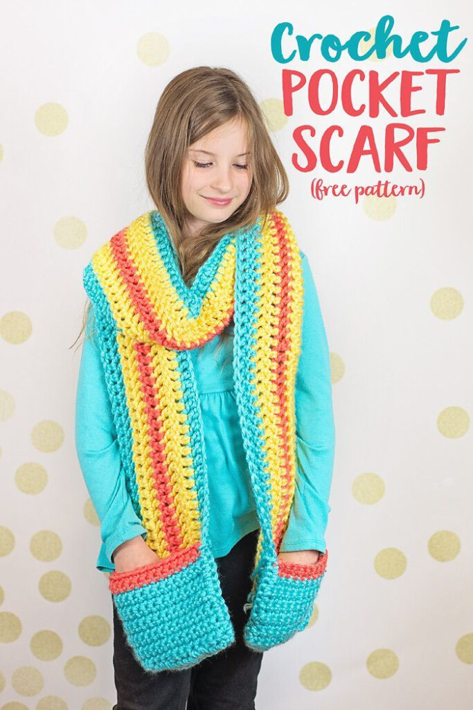 This Free Crochet Pocket Scarf Pattern Will Keep You Warm This Winter 
