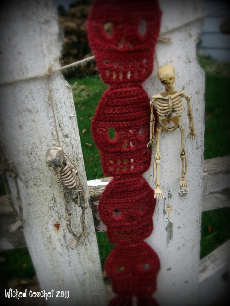 Wicked Crochet Cute Crochet Skull Scarf Pattern